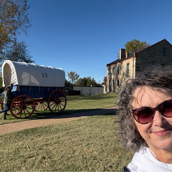 Meet your Posher, Karen - Picture 11 of 15